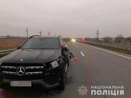 На об’їзній Новограда-Волинського Mercedes на смерть збив велосипедиста
