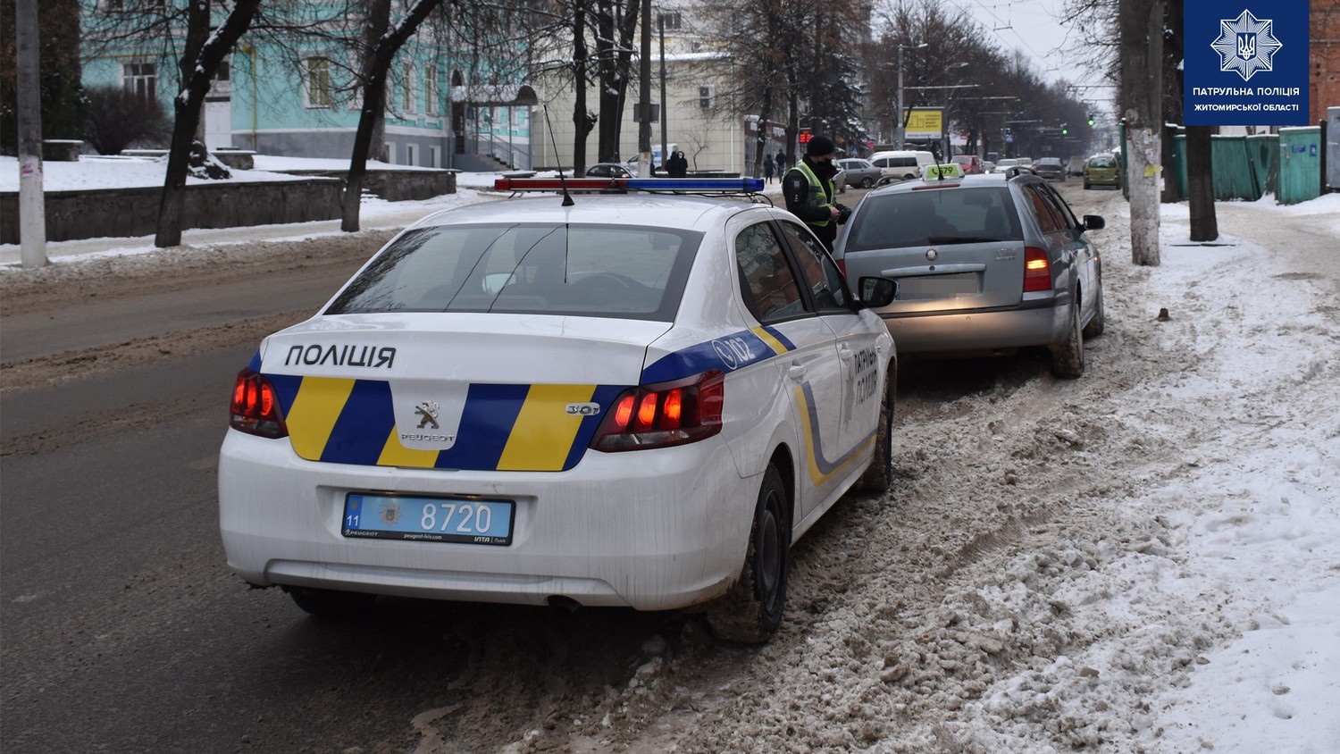 У Житомирі поліція провела рейд по Бердичівській. Оштрафували порушників паркування Изображение 7