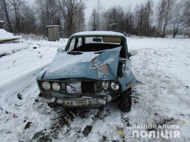 Внаслідок ДТП в Олевському районі від отриманих травм помер пасажир автомобіля