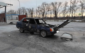У Бердичеві поблизу заправки згоріла Славута, водія з опіками госпіталізували до реанімації