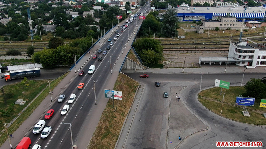 У Житомирі реконструюють Київський міст: зроблять вищим, додадуть ще одну смугу та велодоріжку. ВІДЕО Фото 3