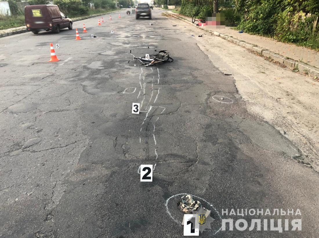 У місті Житомирської області пікап на смерть збив жінку та чоловіка, які їхали на велосипедах Изображение 2
