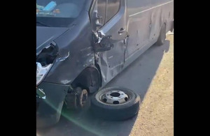 У Житомирі водій влаштував аварію і втік: момент ДТП потрапив на камери