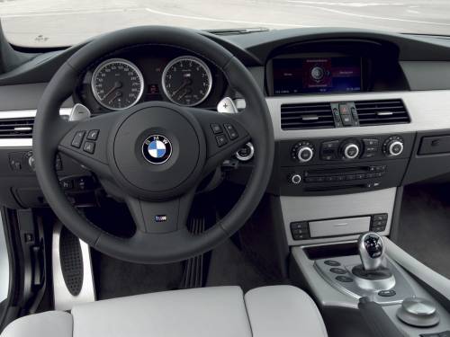 BMW M5 photo 2