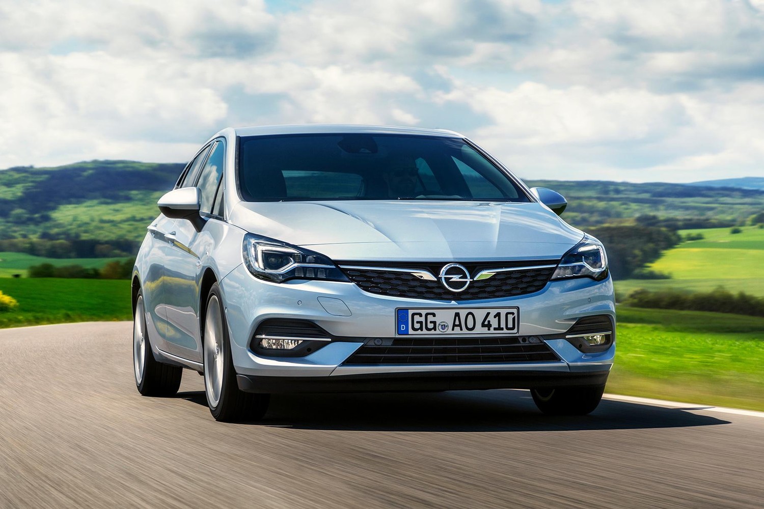 Особенности обновления и ремонта автомобилей Opel